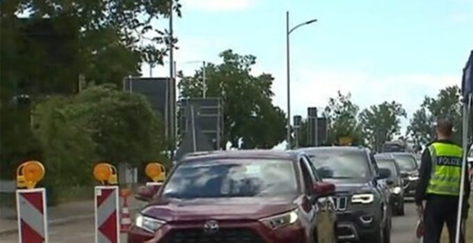 Almanya sınırda alarma geçti