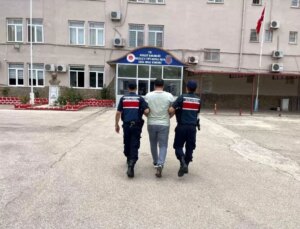 Aydın’da Aranan Üç Şahıs Jandarma Tarafından Yakalandı