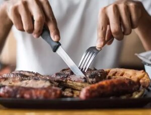 Uzmanı uyardı: Kalp sağlığınız için ‘tadımlık’ et tüketin!