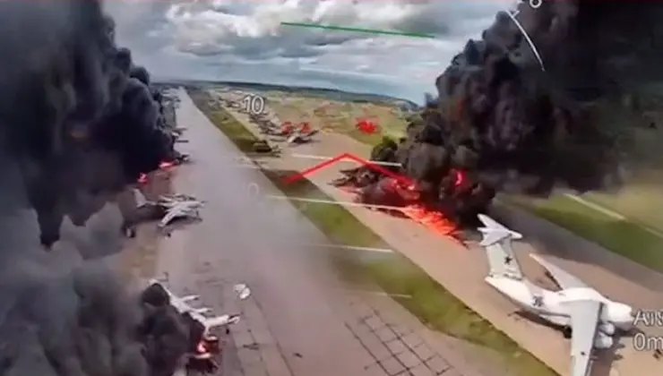 Zelenski, ‘Örümcek Ağı’ operasyonunu anlattı: Rus şoförlerin haberi yoktu