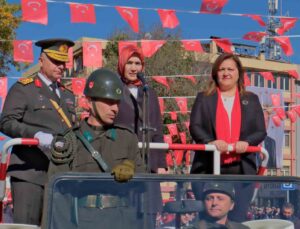 Afyonkarahisar’da 29 Ekim coşkusu