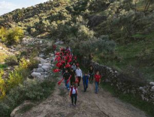 Aydın’da gençler ’Cumhuriyet’ için yürüdü