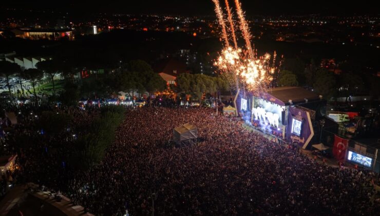 Aydınfest’in son gününde 60 binden fazla Aydınlı coşkuyu birlikte yaşadı