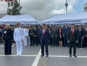 Cumhuriyetin 102. Yıldönümü Marmaris’te çelenk sunma töreni ile başladı