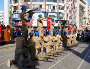 Denizli’de Cumhuriyetin 102. yılı coşkuyla kutlandı