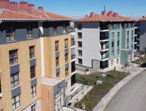 Erdoğan, 500 bin konut sözü verdi, Sivrice’de 300 ev hala ortada yok