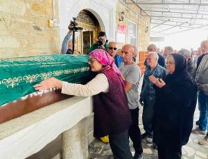 Foça’daki selde hayatını kaybeden yaşlı adam toprağa verildi