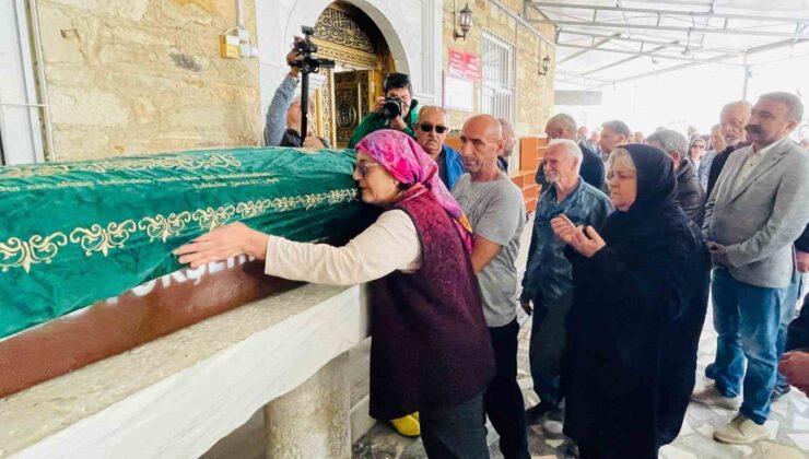 Foça’daki selde hayatını kaybeden yaşlı adam toprağa verildi