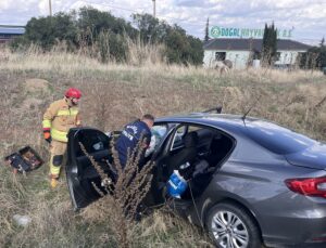 Kula’da otomobil tıra arkadan çarptı:1 yaralı