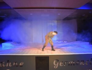 Kurtuluşun Kadınları tiyatrosu Germencik’te seyirciyle buluştu