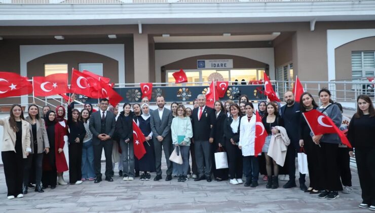 Kütahya’da “Vatan ve Kahramanlık Buluşmaları” duygulu anlara sahne oldu