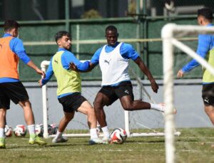 Manisa FK kupa maçı hazırlıklarını tamamladı