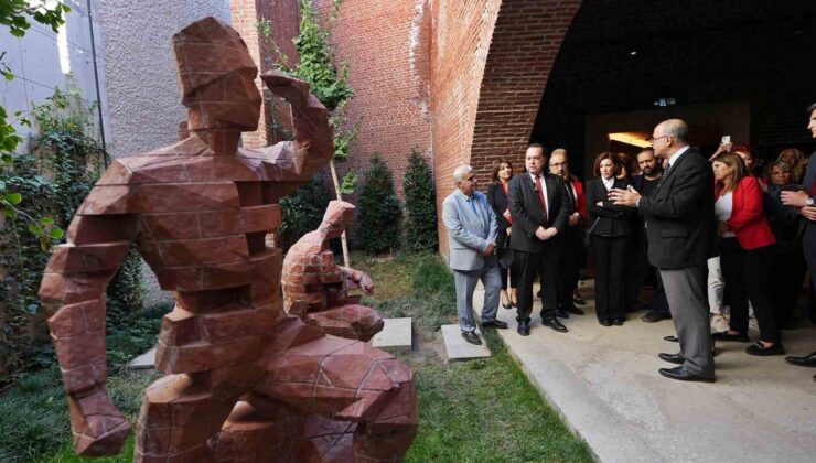 Manisa’da cumhuriyet coşkusu, Kurtuluş Müzesinin açılışıyla taçlandı