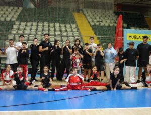 Marmaris’e 11 birincilik madalyası birden geldi