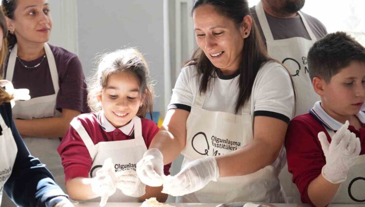 Muğla’daki etkinlikte aileler 29 Ekim’i kutladı