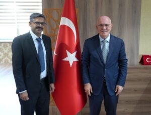 Uşak Üniversitesi akademik kadrosunu güçlendiriyor