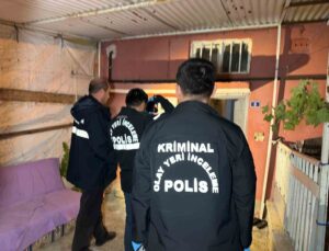 Uşak’ta baba, babaanne ve komşu bıçaklandı