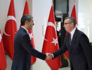 Uşak’ta Türkiye Cumhuriyetinin 102. yaşı coşkuyla kutlandı