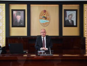 Vali Coşkun: “Cumhuriyet, Türk milletine bırakılmış en büyük emanettir”