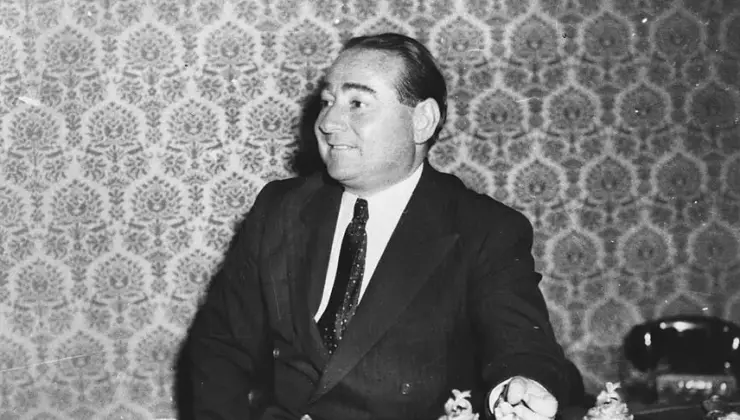 “Menderes’i Diriltip Tekrar Asmak Lazım”