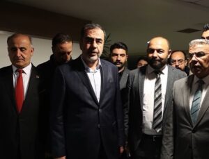 AK Parti’den, CHP’li meclis üyelerine “tutarlı siyaset yapın” çağrısı