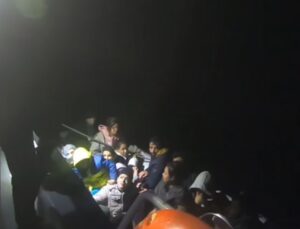 Aydın açıklarında 30 düzensiz göçmen kurtarıldı