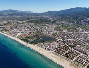 Doğaseverler Kuşadası ’Kocagöl’e dikkat çekti