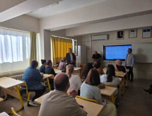 Efeler’de öğretmenler proje üretimi için bir araya geldi
