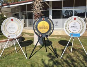 Germencik Belediyesi’nde çelenk paraları çocukların tedavisinde kullanılacak