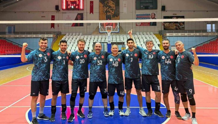 İlk kez katıldıkları turnuvada çeyrek finale yükseldiler