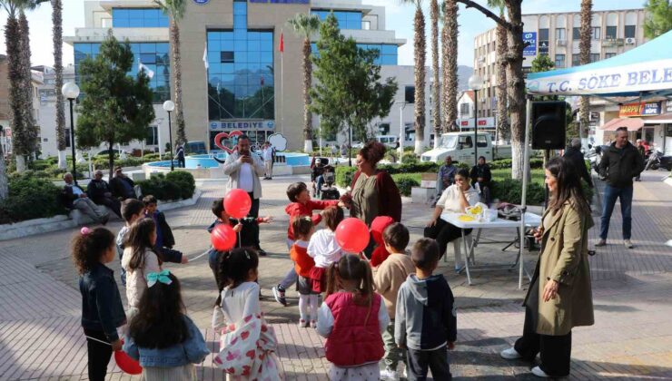 Söke’de Belediye Meydanı renkli görüntülere sahne oldu