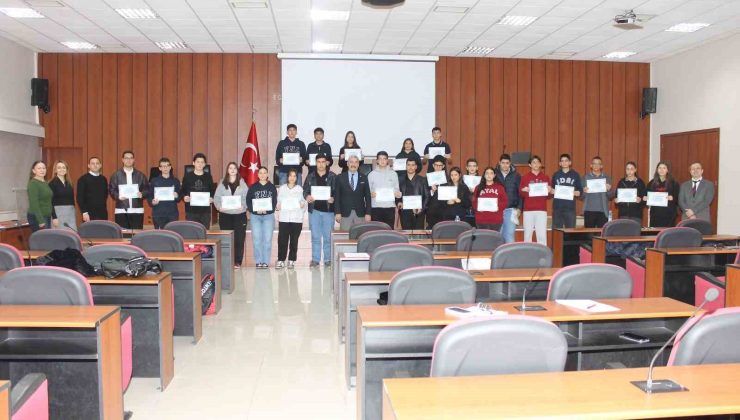 Efeler’de öğrenci meclisi yeni döneme başladı