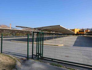 Vatandaşın ücretsiz kullandığı otopark kapatıldı