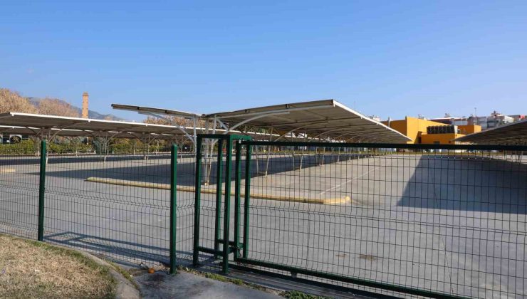 Vatandaşın ücretsiz kullandığı otopark kapatıldı