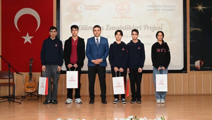 Aydın Lisesi, dil yarışmasından 3 ödül ile döndü