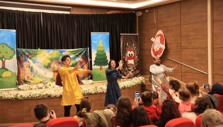 Efeler Belediyesi, çocukları tiyatroyla buluşturdu