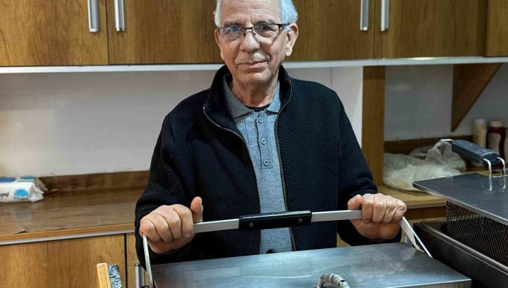 Tostçu Mehmet, Mansur Yavaş’a benzerliği ile dikkat çekiyor