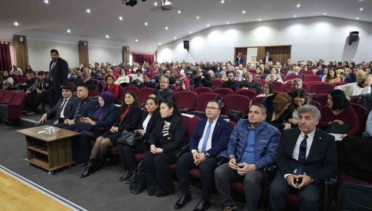 ADÜ’lü akademisyenler Nazilli’de her yönüyle kadına şiddeti anlattı
