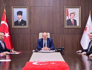 Aydın’da ambulans ve istasyon binası bağışı