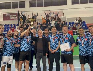 Bayındır’da filede büyük final: Şampiyon fair play