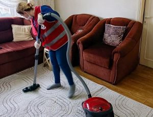 Efeler Belediyesi’nin Evde Bakım Hizmeti sürüyor
