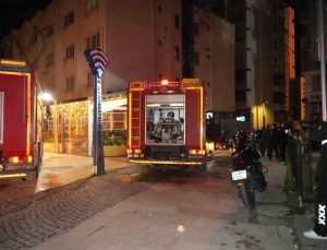 Elektrik panosundan çıkan yangın paniğe neden oldu