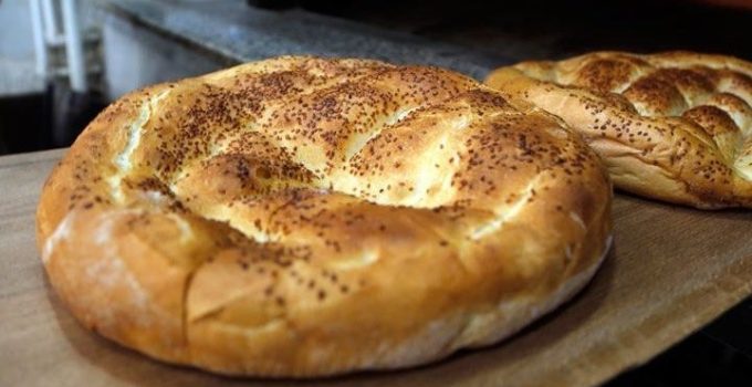 İzmir’de 300 gramlık Ramazan pidesi 30 TL’den satılacak