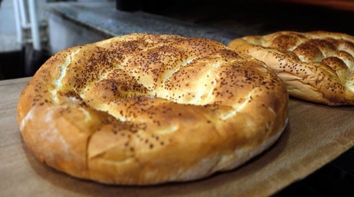 İzmir’de 300 gramlık Ramazan pidesi 30 TL’den satılacak