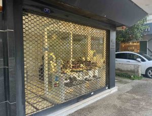 Kuyumcuya silahlı soygun girişimi
