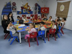 Kuşadası Belediyesi Çocuk Gelişim Merkezi geleceğe umut oluyor