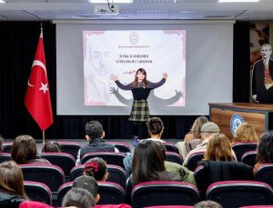 Menteşe’de öğrenciler ödüllerini aldı
