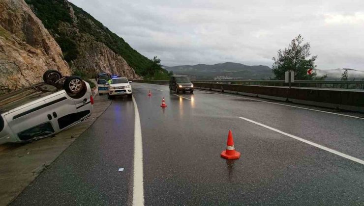 Muğla’da kontrolden çıkan kamyonet takla attı:1 yaralı