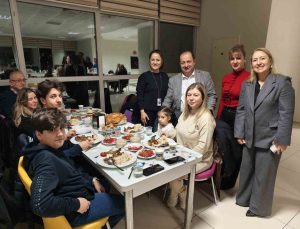 Sağlık camiası iftarda buluştu