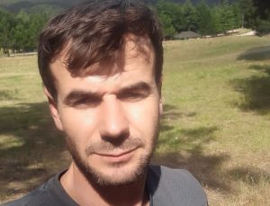 Tomruk biçme makinesinin üstüne düşen işçi hayatını kaybetti